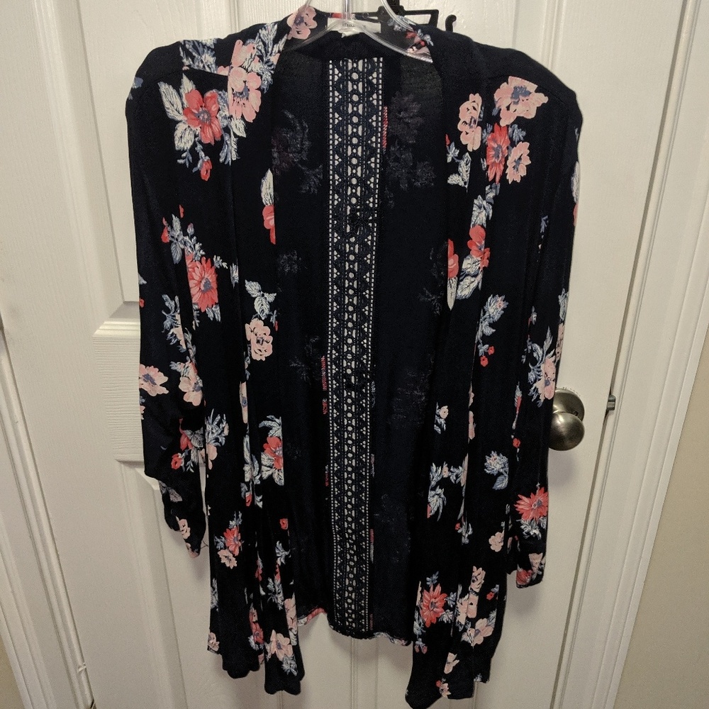Women's Plus Size Maurice's flower cardigan sz 3